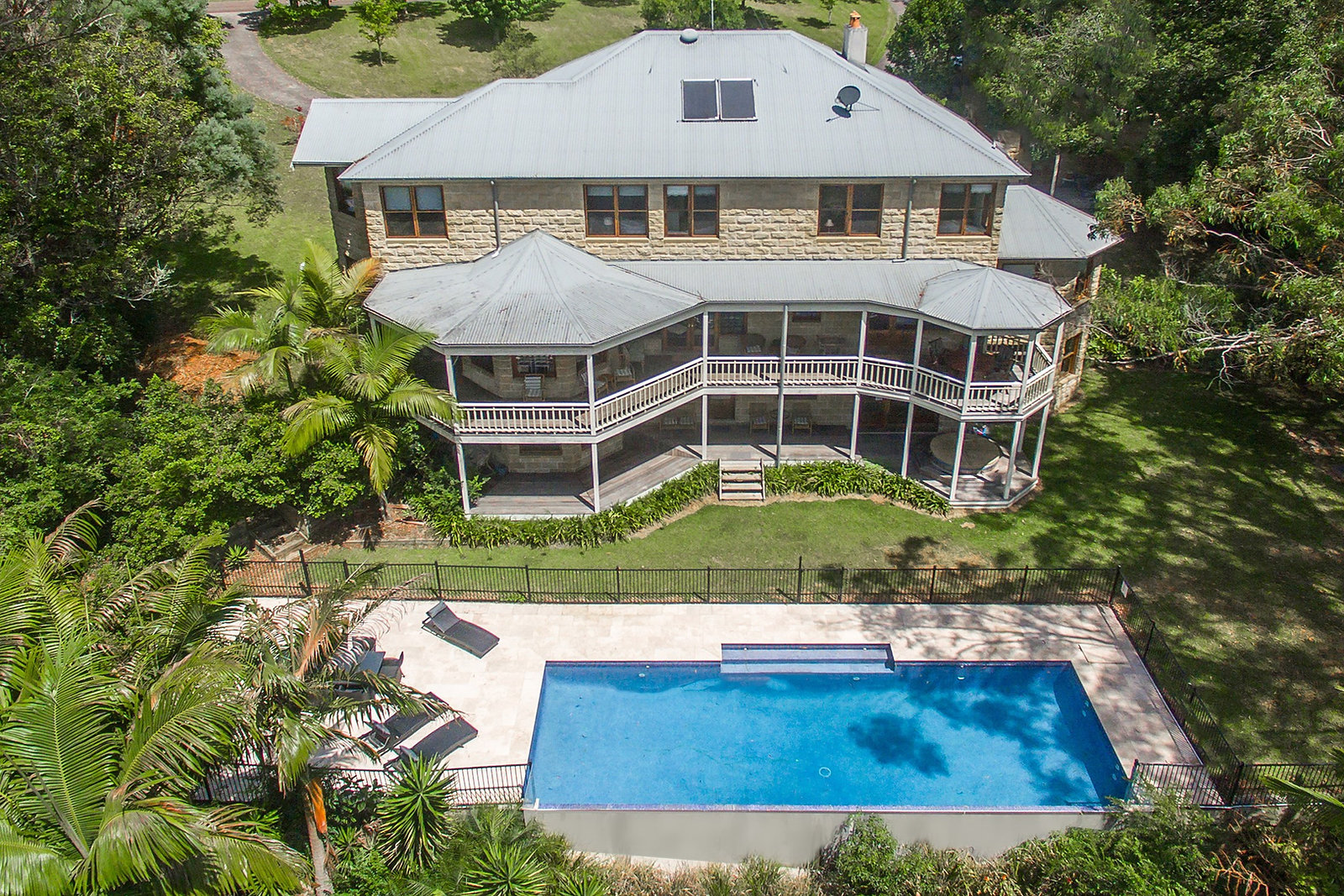 Le Chateau retreat house and pool from above